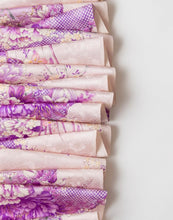 画像をギャラリービューアに読み込む, 総地紋に大花模様【タックタイプ】