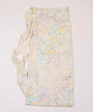 画像をギャラリービューアに読み込む, 暈し花に葉模様【シュッケニ】