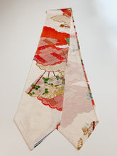 画像をギャラリービューアに読み込む, 雲に花扇模様御所車地紋【長】