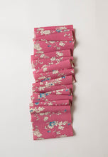 画像をギャラリービューアに読み込む, 白抜きの草花模様【タックタイプ】