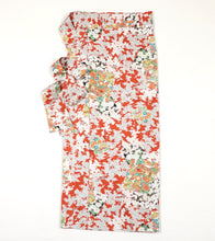 画像をギャラリービューアに読み込む, 色紙に枝梅・菊・楓模様【シュッケニ】