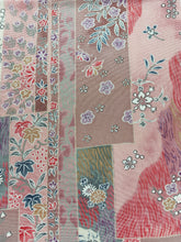 画像をギャラリービューアに読み込む, 短冊に枝梅・牡丹・菊模様【シュッケニ】