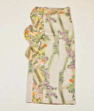 画像をギャラリービューアに読み込む, 花古典柄ぼかし【シュッケニ】