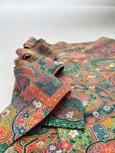 画像をギャラリービューアに読み込む, 絵皿に家屋・花鳥模様