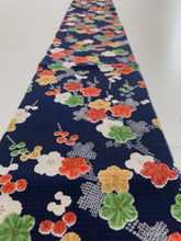 画像をギャラリービューアに読み込む, 総菱地紋に梅花模様【シュッケニ】