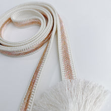 画像をギャラリービューアに読み込む, 変わり大和組締め銀糸入り