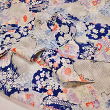 画像をギャラリービューアに読み込む, 雪輪に草花模様【シュッケニ】