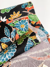 画像をギャラリービューアに読み込む, 御所車・菊・松・笹模様【長】