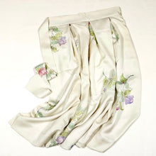 画像をギャラリービューアに読み込む, 手描き草花模様総地紋【タックタイプ】