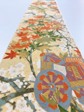 画像をギャラリービューアに読み込む, 御所車に枝梅・楓模様金彩【ギャザータイプ】