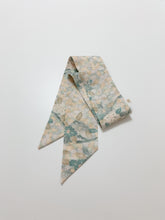 画像をギャラリービューアに読み込む, 椿模様総地紋