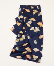 画像をギャラリービューアに読み込む, 暈し花扇模様縦縞地紋【シュッケニ】