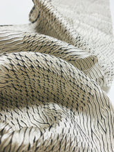 画像をギャラリービューアに読み込む, 板締め絞り切りばめ模様【ギャザータイプ】