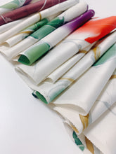 画像をギャラリービューアに読み込む, 抽象薔薇模様草の総地紋【タックタイプ】