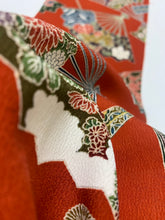 画像をギャラリービューアに読み込む, 扇に波・花・古典柄模様【L】