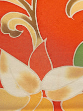 画像をギャラリービューアに読み込む, 花唐草模様【シュッケニ】
