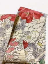 画像をギャラリービューアに読み込む, 流水に花束模様【短】