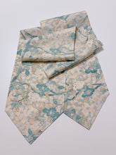 画像をギャラリービューアに読み込む, 椿模様総地紋