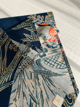 画像をギャラリービューアに読み込む, 流水に梅笹・花鳥模様【長】