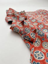 画像をギャラリービューアに読み込む, 総花紋模様水彩風染