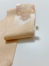 画像をギャラリービューアに読み込む, 入子菱総地紋変わり華紋模様