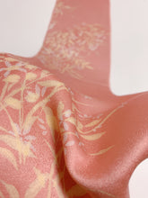 画像をギャラリービューアに読み込む, 手染め草花模様