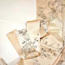 画像をギャラリービューアに読み込む, 流水に草花・花瓶模様総花地紋【ギャザータイプ】