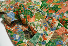 画像をギャラリービューアに読み込む, 裂取りに草花模様