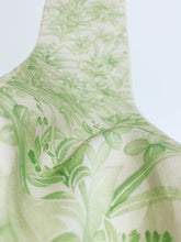 画像をギャラリービューアに読み込む, 草葉模様付け下げ小紋