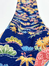 画像をギャラリービューアに読み込む, 扇に草花模様総波地紋【タックタイプ】