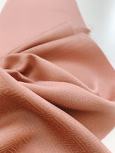 画像をギャラリービューアに読み込む, 波模様織出し付け下げ一つ家紋色無地【シュッケニ】