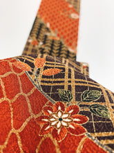 画像をギャラリービューアに読み込む, 【三田村環】金彩枝梅に格子・網目模様