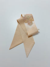 画像をギャラリービューアに読み込む, 入子菱総地紋変わり華紋模様