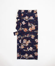 画像をギャラリービューアに読み込む, 色紙に花古典柄模様