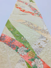 画像をギャラリービューアに読み込む, 熨斗に花模様に草葉地紋【シュッケニ】