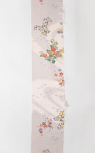 画像をギャラリービューアに読み込む, 総紗綾型地紋に草花【タックタイプ】