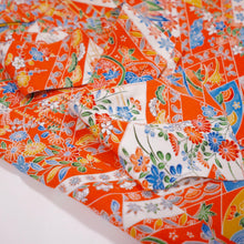 画像をギャラリービューアに読み込む, 本加賀型友禅扇に花古典柄(証紙あり)【シュッケニ】