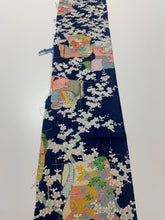 画像をギャラリービューアに読み込む, 誰が袖に草花・枝梅模様【シュッケニ】