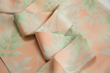 画像をギャラリービューアに読み込む, 枝の実模様