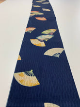 画像をギャラリービューアに読み込む, 暈し花扇模様縦縞地紋【シュッケニ】