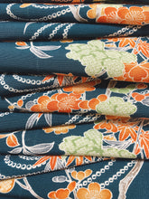 画像をギャラリービューアに読み込む, 流水に梅笹牡丹模様【タックタイプ】