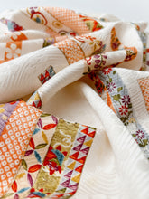 画像をギャラリービューアに読み込む, 【短】古典短冊模様に総梅地紋