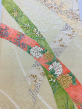 画像をギャラリービューアに読み込む, 熨斗に花模様に草葉地紋【シュッケニ】