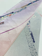 画像をギャラリービューアに読み込む, 組紐に短冊花古典柄模様総地紋