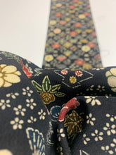 画像をギャラリービューアに読み込む, 松竹梅に古典柄模様