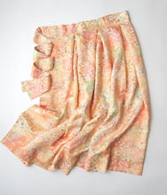 画像をギャラリービューアに読み込む, 総暈しに小花模様総地紋【タックタイプ】