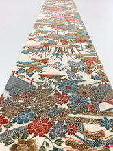 画像をギャラリービューアに読み込む, 屋敷に草花模様【タックタイプ】