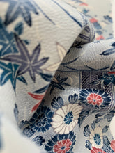 画像をギャラリービューアに読み込む, 家屋に草花橋模様【L】