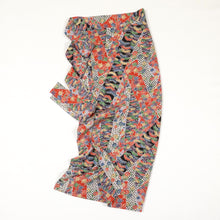 画像をギャラリービューアに読み込む, 格子に花古典柄模様【シュッケニ】