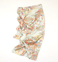 画像をギャラリービューアに読み込む, 扇に草花模様【シュッケニ】